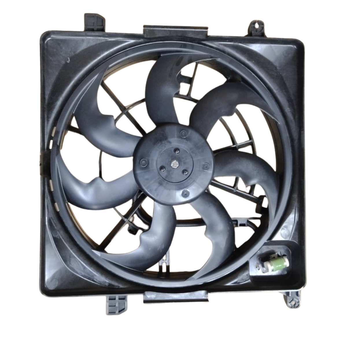 DOOWON RADIATOR FAN ASSY FOR HYUNDAI TUCSON DIESEL